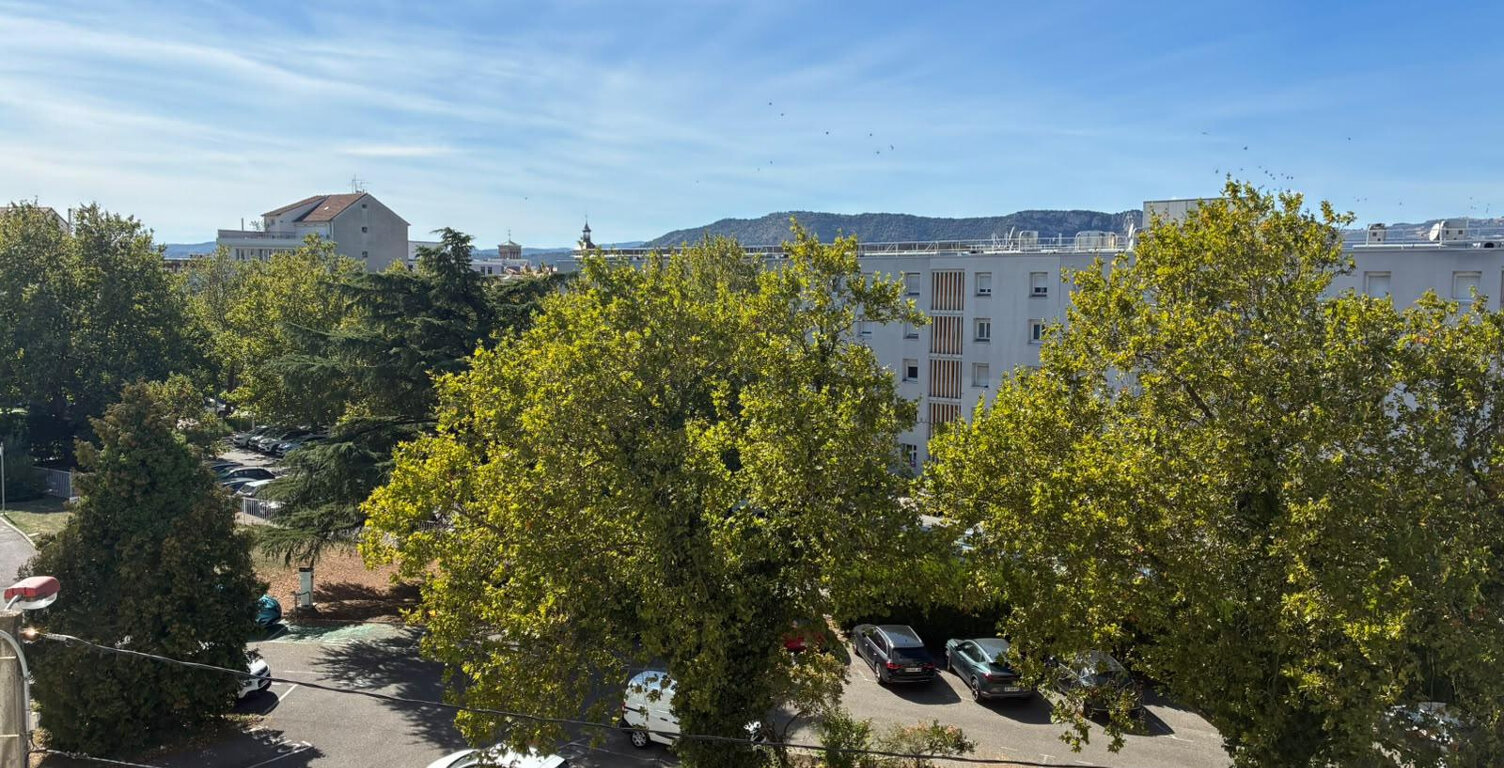 Avenue Sadi Carnot, 'Le Valentia II', T2 à louer ... — photo 1