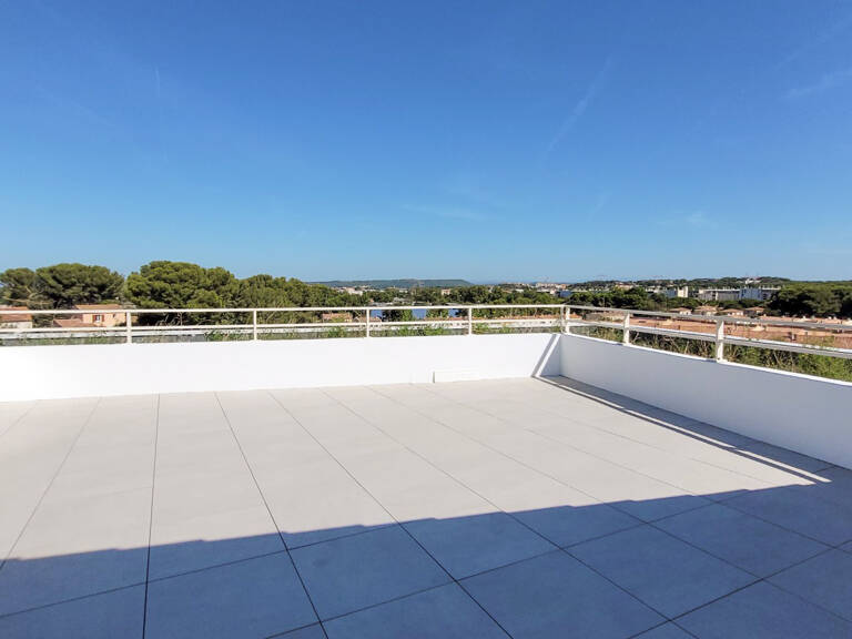 T4 Duplex Dernier étage Istres résidence neuve terrasse Pano — photo 1