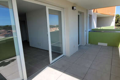 Appartement 3 pièces 840 €