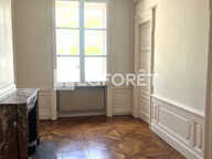 T3 pièces  non meublé - 34 Quai Docteur Gailleton — photo 4