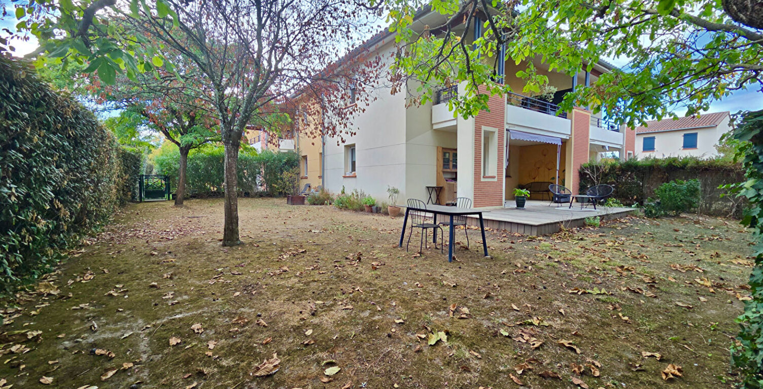 AUCAMVILLE- Appartement T3/4 avec jardin de 250m² — photo 1