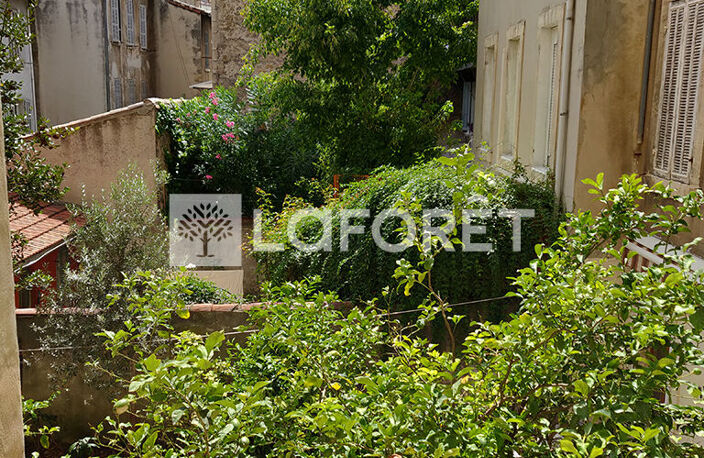 Appartement Marseille T3/4 avec cour CINQ AVENUES — photo 4