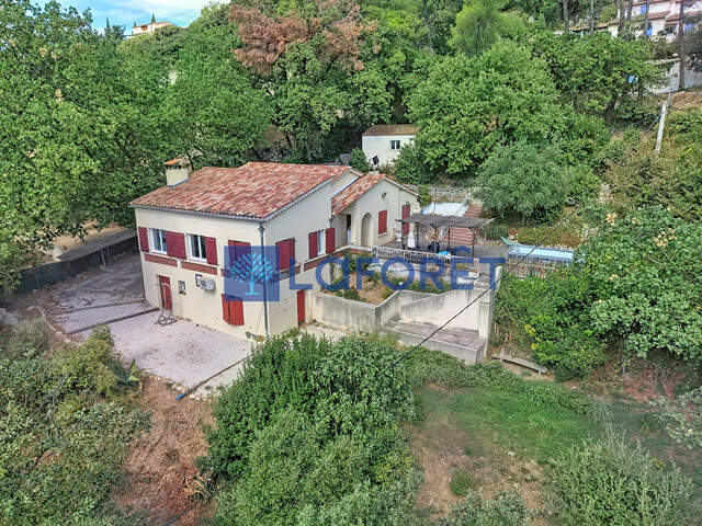 Maison 8 pièces à vendre à Draguignan - Situation dominante et volumes généreux — photo du bien