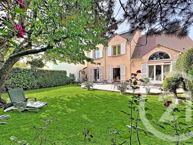Maison 9 pièces 218 m² à Thiais — photo du bien