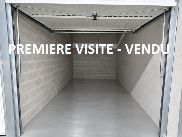 SAINT-CYR-SUR-MER   GARAGE   13.7 m2 — photo du bien
