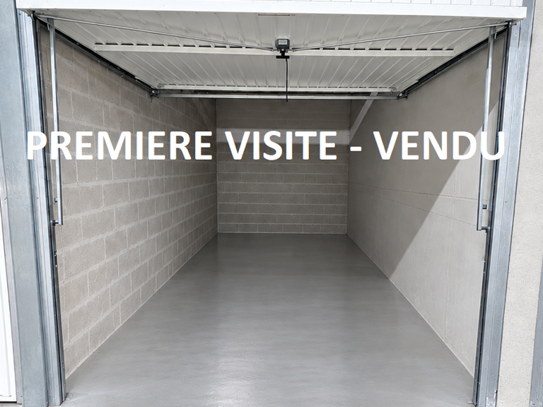 SAINT-CYR-SUR-MER   GARAGE   13.7 m2 — photo 1