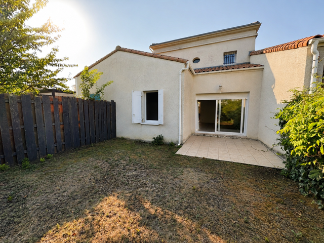 Maison avec jardin proche plages et commerces — photo du bien