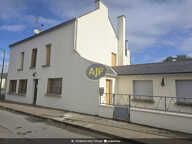 Bourg de CONQUEREUIL, maison 135 m²  7 pièces, terrain — photo 2
