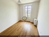 Bourg de CONQUEREUIL, maison 135 m²  7 pièces, terrain — photo 4