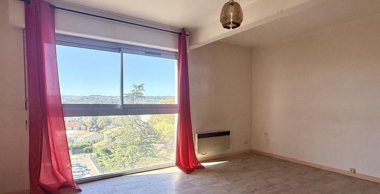 T2 de 48 m² – Dernier étage avec ascenseur, vue imprenable sur les Pyrénées, parking et cellier — photo 1