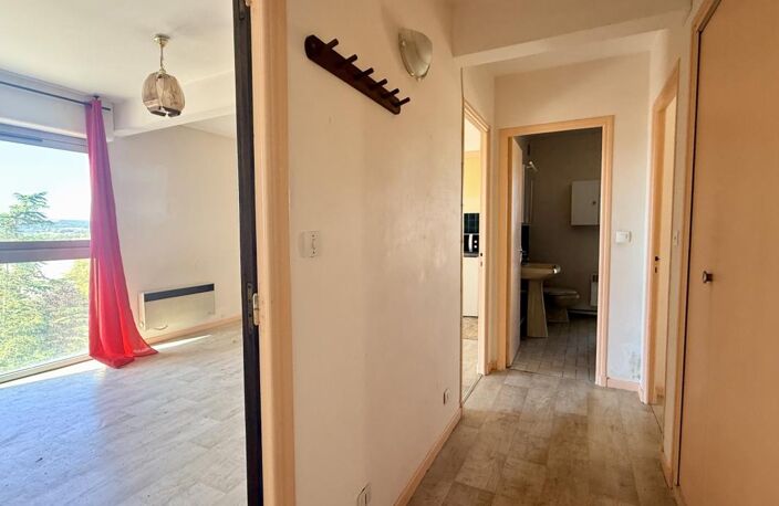 T2 de 48 m² – Dernier étage avec ascenseur, vue imprenable sur les Pyrénées, parking et cellier — photo 5