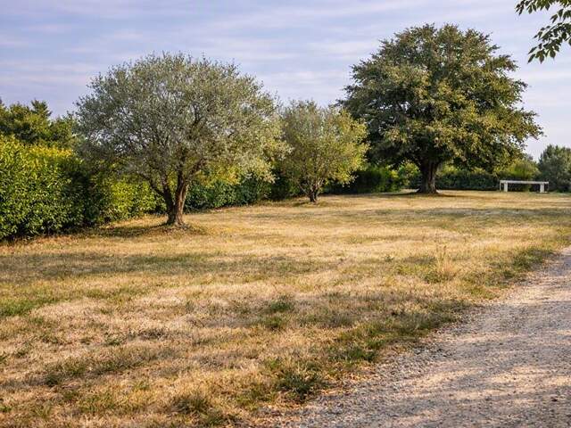 Terrain à bâtir à Saint-Laurent-d'Arce (33240) — photo du bien