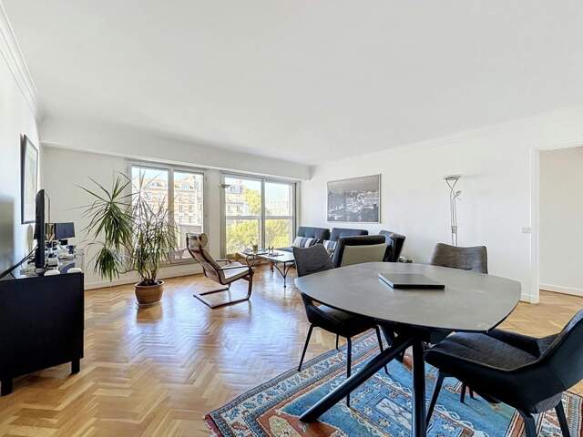Neuilly-sur-Seine – Île de la Jatte : appartement 4 pièces avec balcon — photo du bien