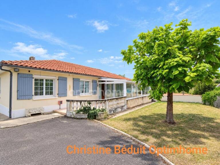 TOUVRE en Charente, maison 4 chambres, terrain clos 2067 m² — photo 1