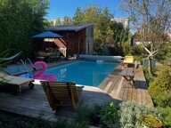 Très bel ensemble immobilier avec jardin et piscine offrant une belle rentabilité locative: 2 maisons non mitoyennes et un immeuble de 5 studios — photo 3