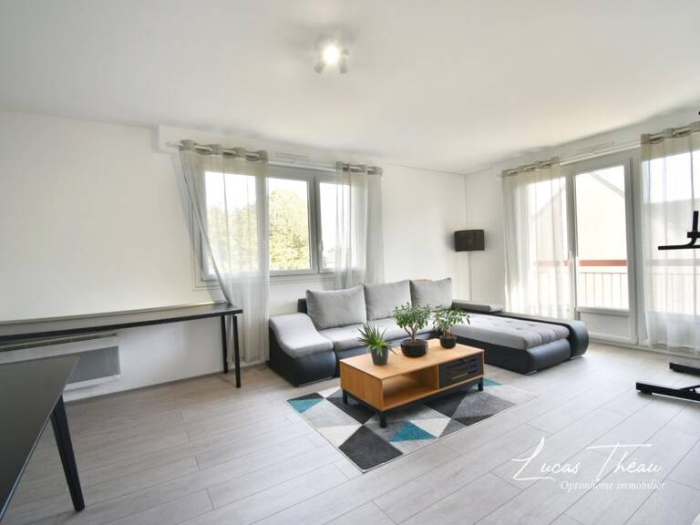 EN EXCLUSIVITÉ – APPARTEMENT T3 AVEC BALCON, PARKING ET CAVE — photo 1