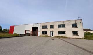 Local industriel  1500 m² à louer à Évreux (27000)