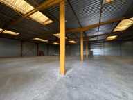 À LOUER – BÂTIMENT INDÉPENDANT À USAGE D'ACTIVITÉ, ENTREPÔT ET BUREAUX DE 1 500 M² – ÉVREUX (27) — photo 4