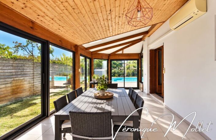 MAISON FAMILIALE AVEC TRÈS GRANDE PISCINE - Secteur Sud, dans un environnement résidentiel calme et privilégié — photo 5