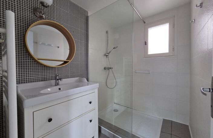 ROSCOFF : Disponible Appartement T2 Duplex 58m² avec grand jardin — photo 5
