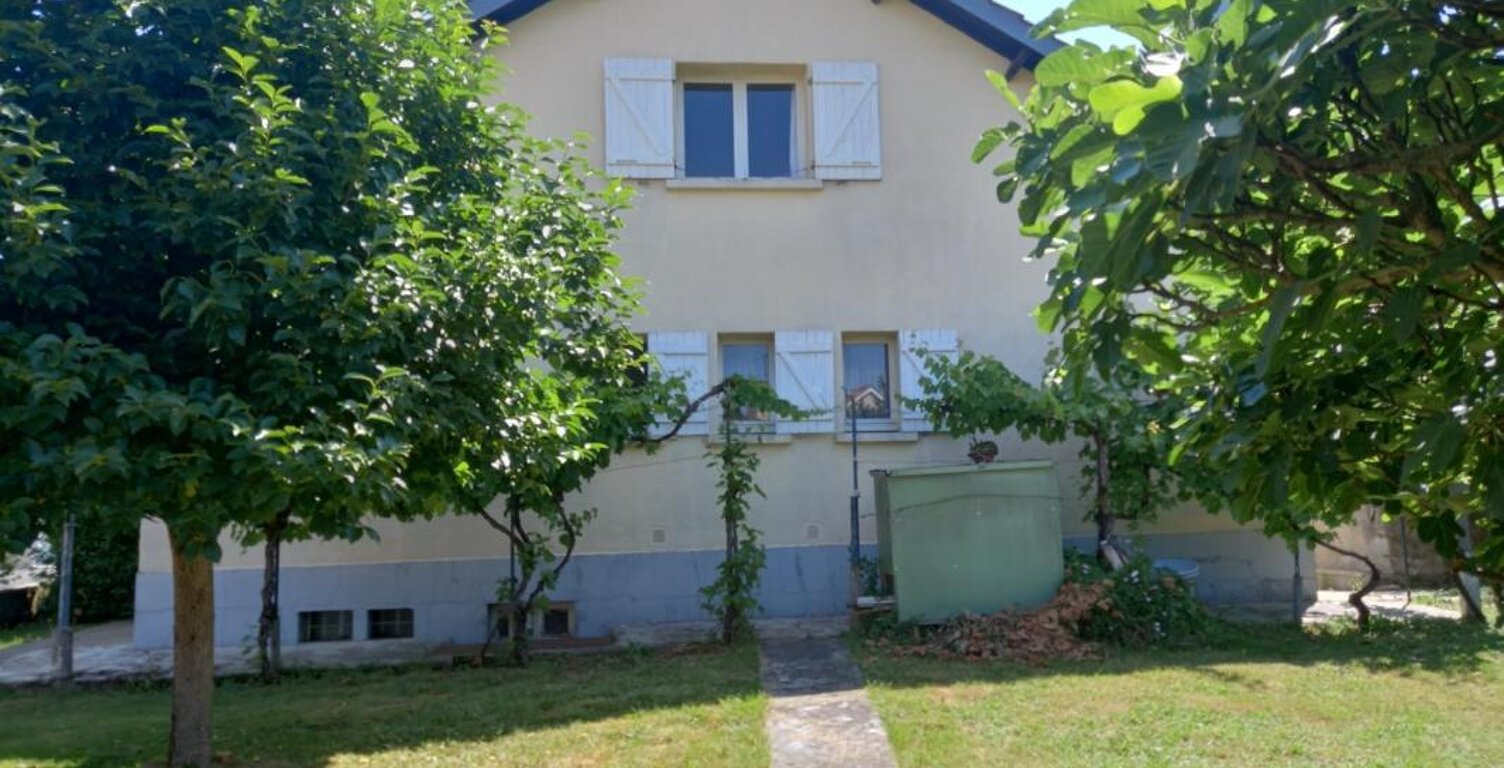 Maison à vendre 7 pièces VILLEFRANCHE DE ROUERGUE (12) — photo 1