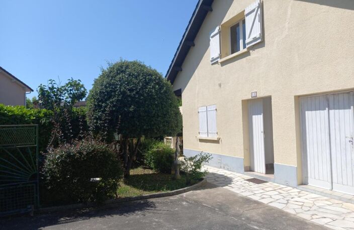 Maison à vendre 7 pièces VILLEFRANCHE DE ROUERGUE (12) — photo 2