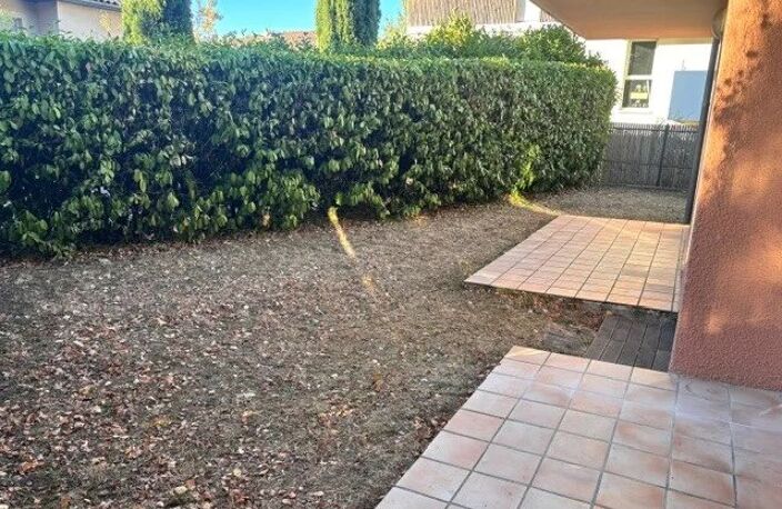 Centre Saint Orens, Vaste T3 en Rez de Jardin — photo 2