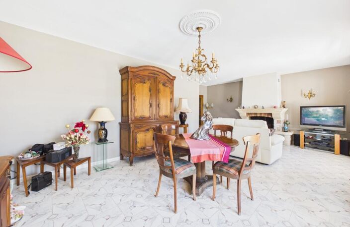 A VENDRE VILLA F4/5 AVEC PISCINE A AFA — photo 2