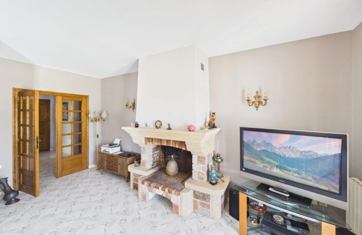 A VENDRE VILLA F4/5 AVEC PISCINE A AFA — photo 4