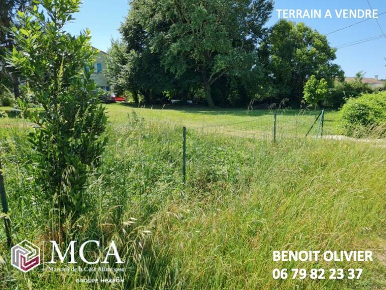 Terrain à bâtir à Saint-Sulpice-de-Royan (17200) — photo 1