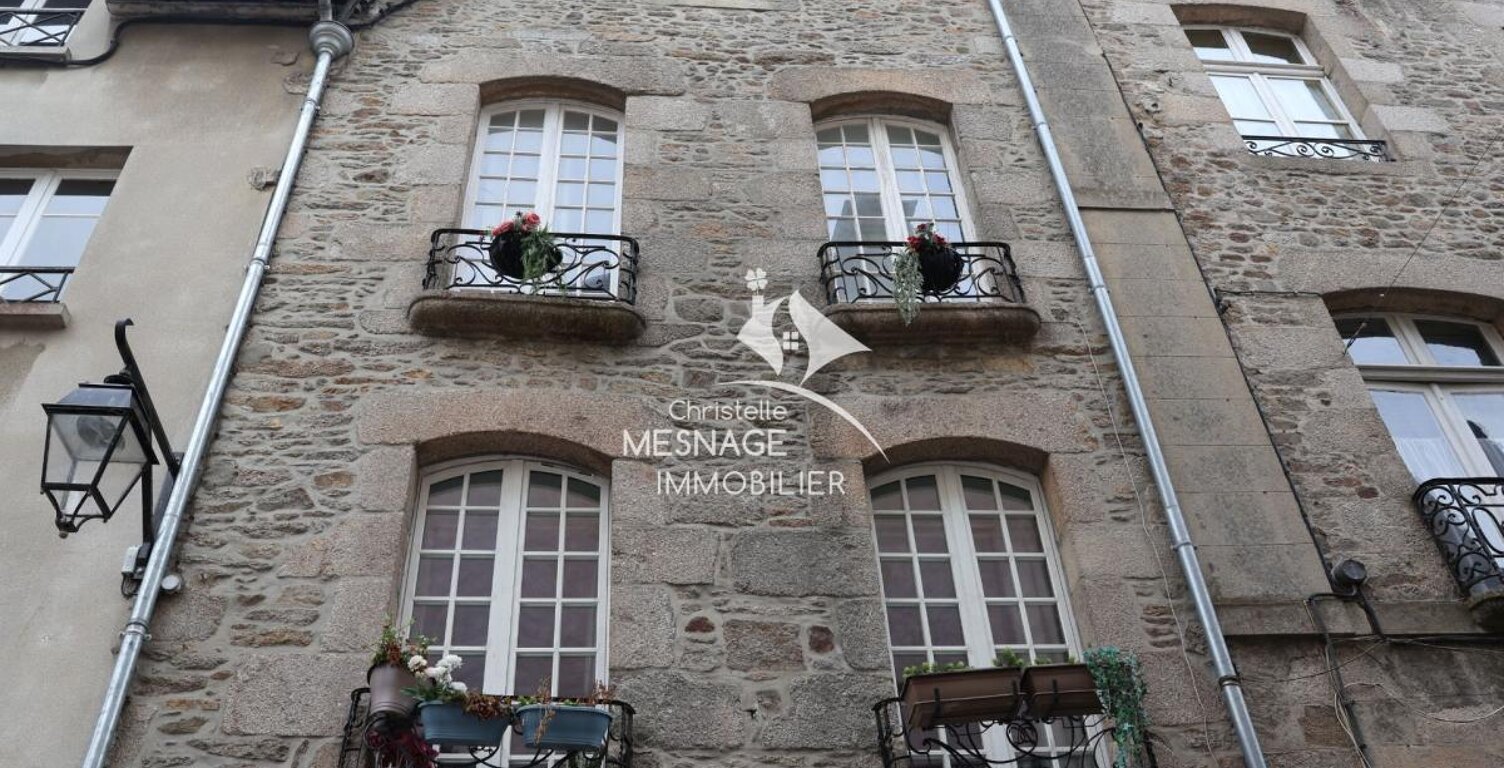 À louer chez Christelle Mesnage:  DINAN  - Au 1er étage d'un — photo 1