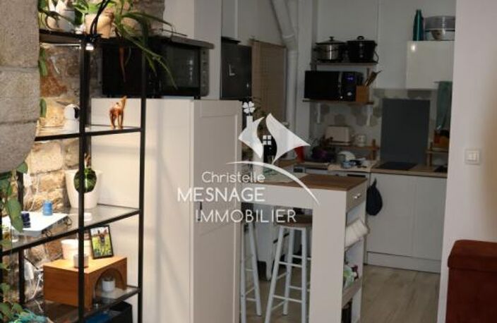 À louer chez Christelle Mesnage:  DINAN  - Au 1er étage d'un — photo 4
