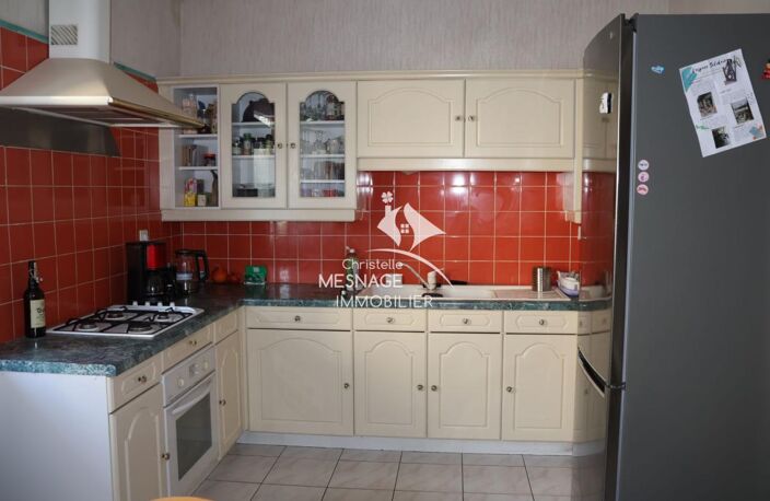 À louer chez Christelle Mesnage, DINAN centre-ville - Dans u — photo 3