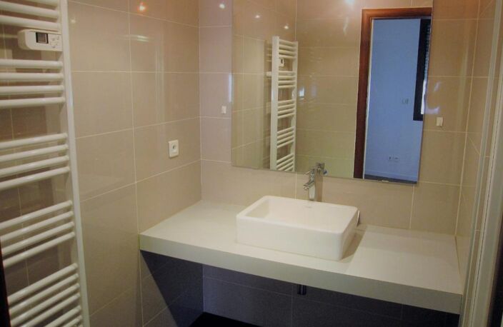 Location magnifique T2 place de la Daurade 42.21m² — photo 5
