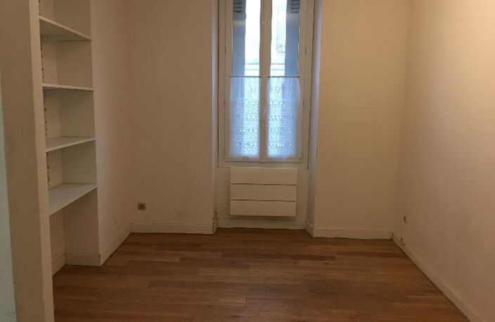 T2 — photo 4