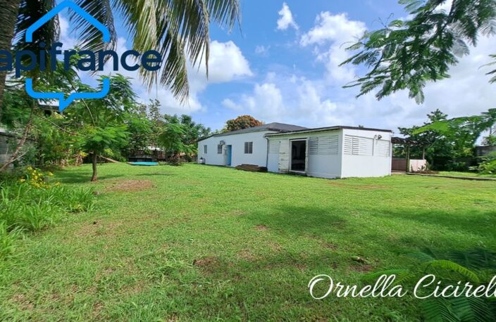 SAINTE-ROSE – MAISON 6 PIÈCES DE 222 M² AVEC PISCINE SUR 1 331 M² DE TERRAIN — photo 2