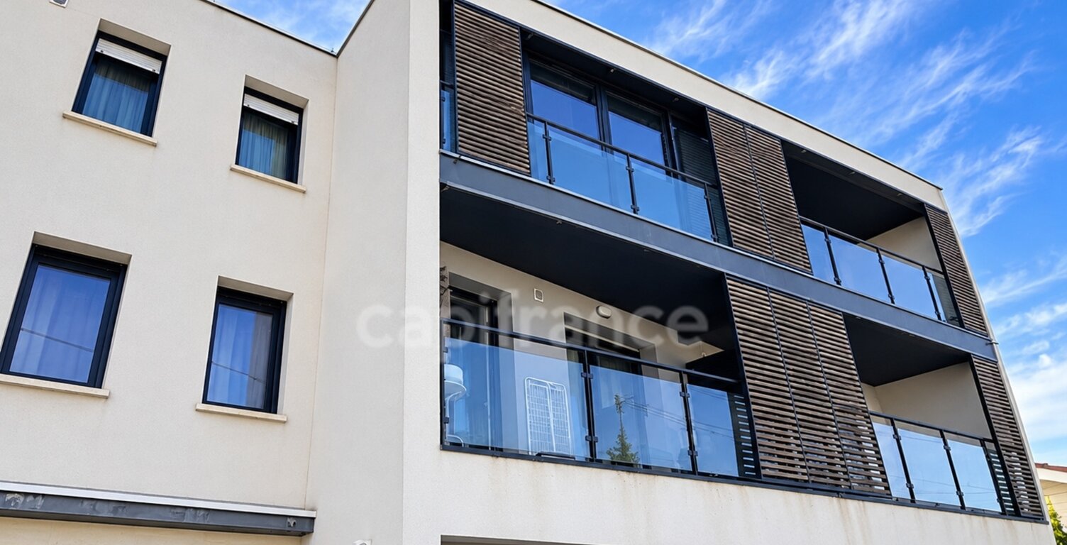 MÉRIGNAC – CAPEYRON / LES PINS – T2 DERNIER ÉTAGE AVEC LOGGIA ET PARKING — photo 1