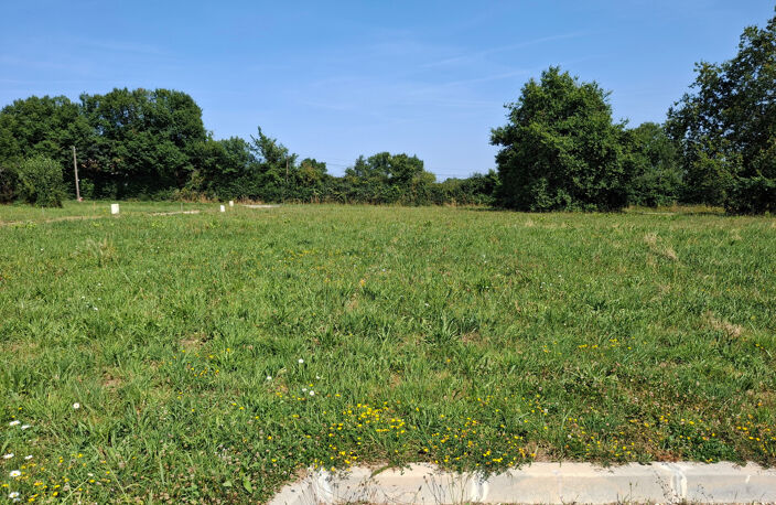 Terrain à vendre de 1 078,00 m² proche de CASTELJALOUX (47) lotissement 8 lots — photo 2