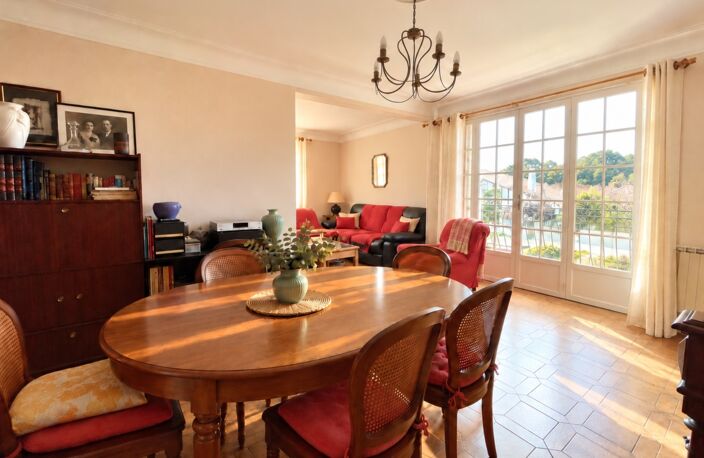 ANGLET FLEURISTES – Maison 9 pièces de 202 m² habitables – Double habitation ou activité professionnelle/libérale possible — photo 5