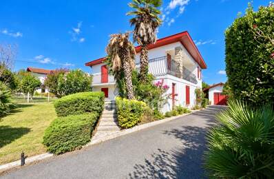 ANGLET FLEURISTES – Maison 9 pièces de 202 m² habitables – Double habitation ou activité professionnelle/libérale possible — photo du bien