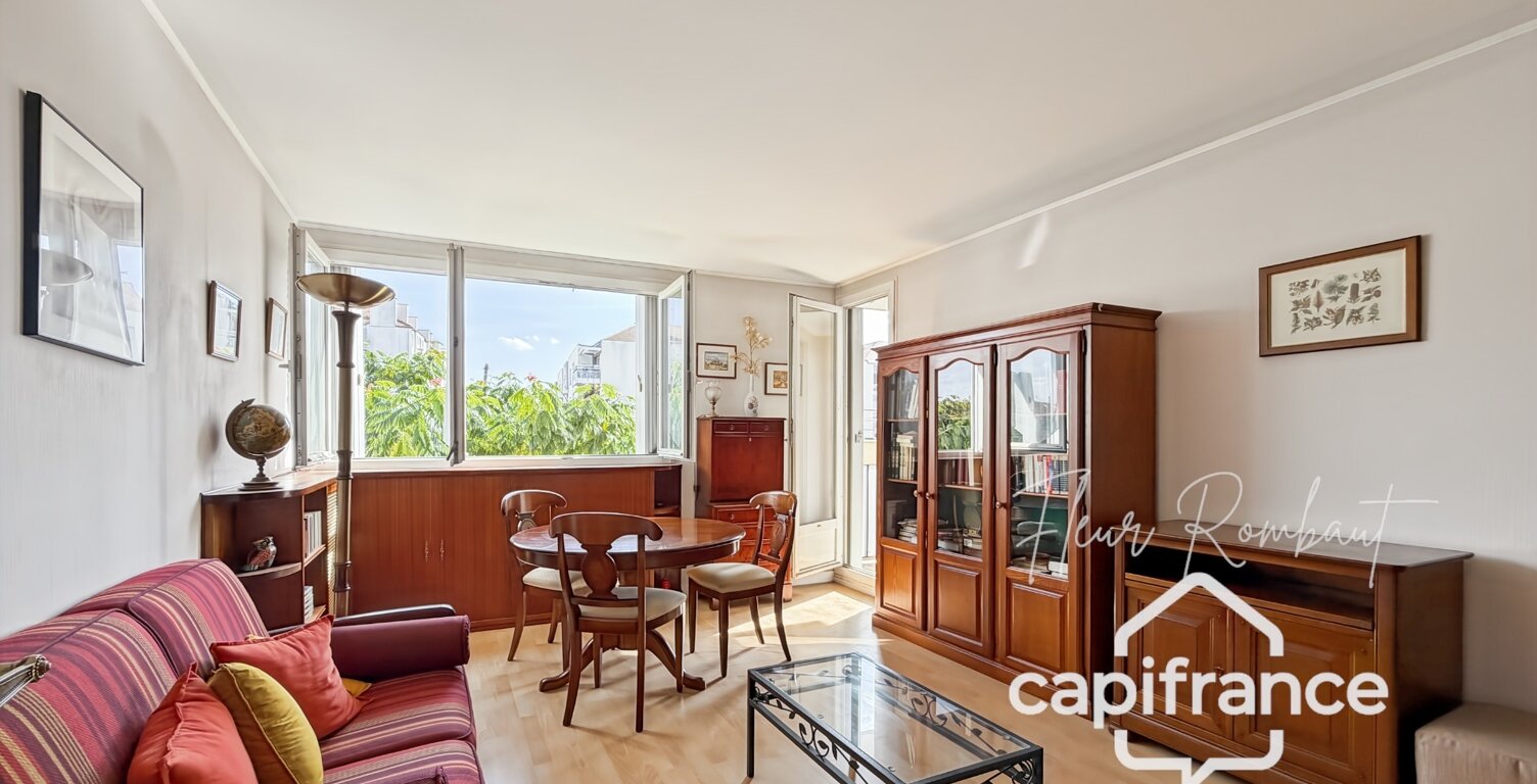 Appartement 2 pièces lumineux avec loggia, balcon, cave et parking proche gare — photo 1