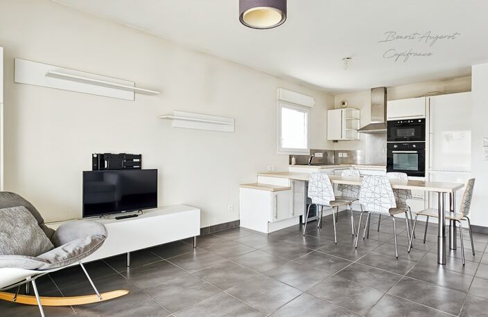 LES OLLIERES Appartement 3P 67m² dernier étage avec Garage et parking privé — photo 3