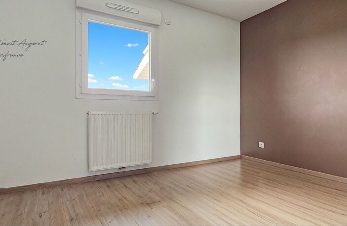 LES OLLIERES Appartement 3P 67m² dernier étage avec Garage et parking privé — photo 3