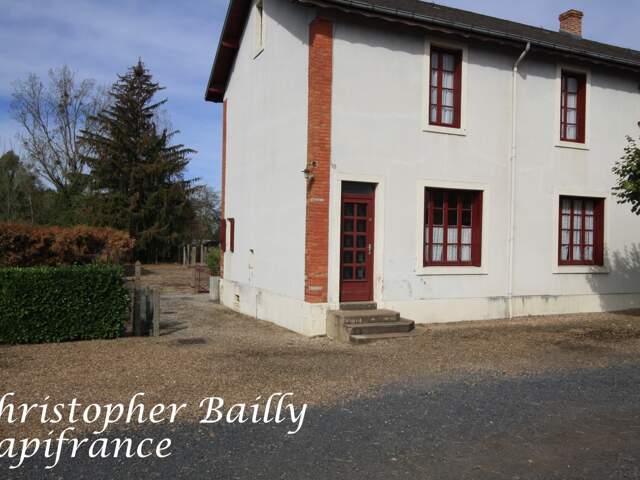 Maison 3 chambres, avec studio indépendant, sur un terrain clos de 1100 m² — photo du bien