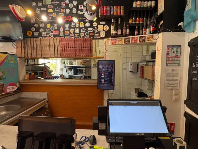 PIZZERIA À VENDRE – BAYONNE SAINT-ESPRIT – EMPLACEMENT D’ANGLE — photo du bien