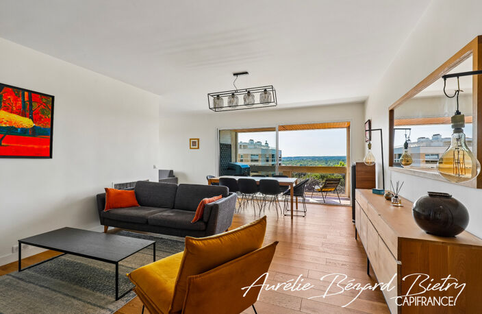 Dernier étage avec vue panoramique et loggia — photo 2