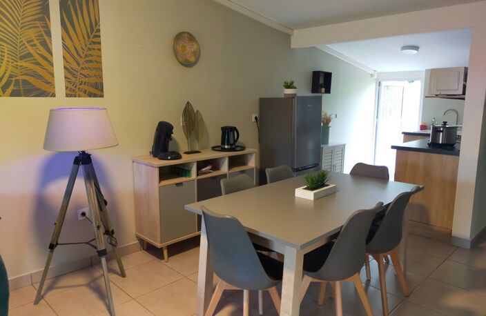 PITON SAINTE-ROSE – ENSEMBLE IMMOBILIER DE 2 LOGEMENTS – 107,5 M² – TERRAIN 609 M² – 249 000 € — photo 3