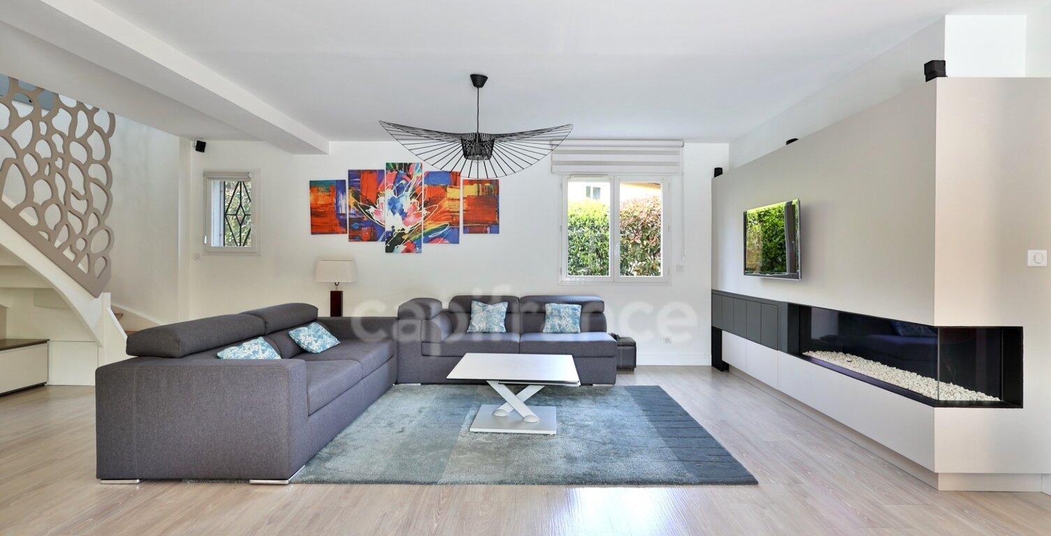 Maison à vendre 6 pièces TASSIN LA DEMI LUNE (69) Bourg — photo 1