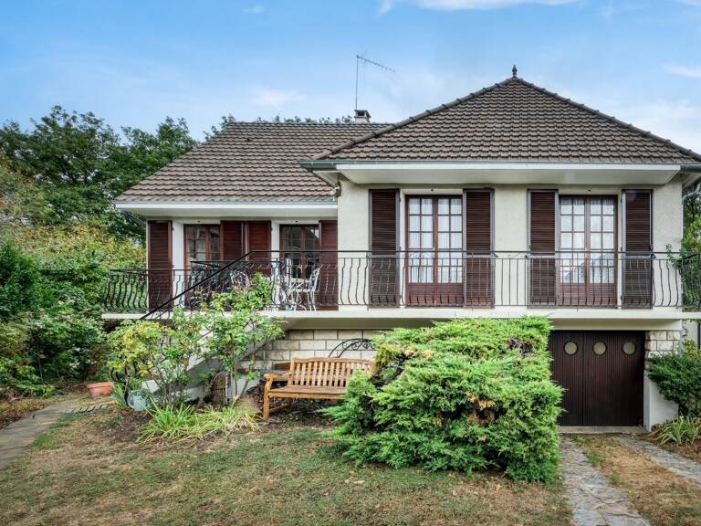 Maison à vendre 6 pièces BURES SUR YVETTE (91), spacieuse, 4 chambres, sous-sol total, terrain 1 565 m2 — photo 1