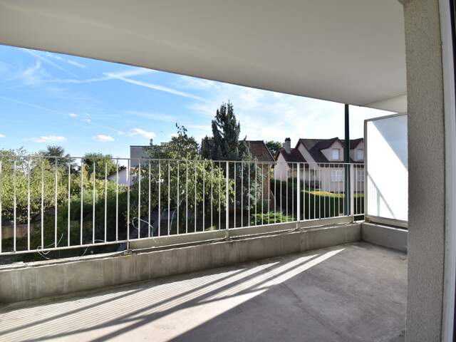 Appartement à vendre 3 pièces PALAISEAU (91), 2 chambres, terrasse, RER à 7 min — photo du bien